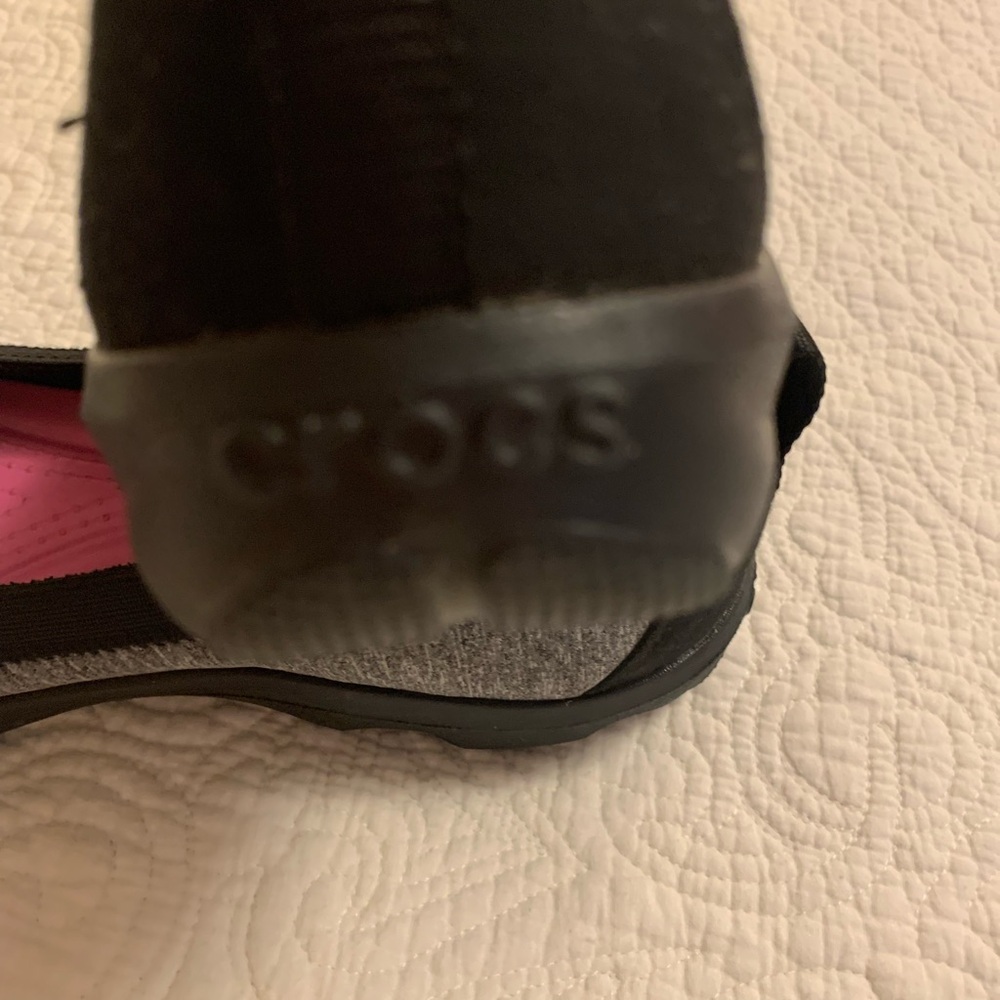 CROCS Women's Business Day Stretch Skimmer Gray and Black Flats - Picture 5 of 9
